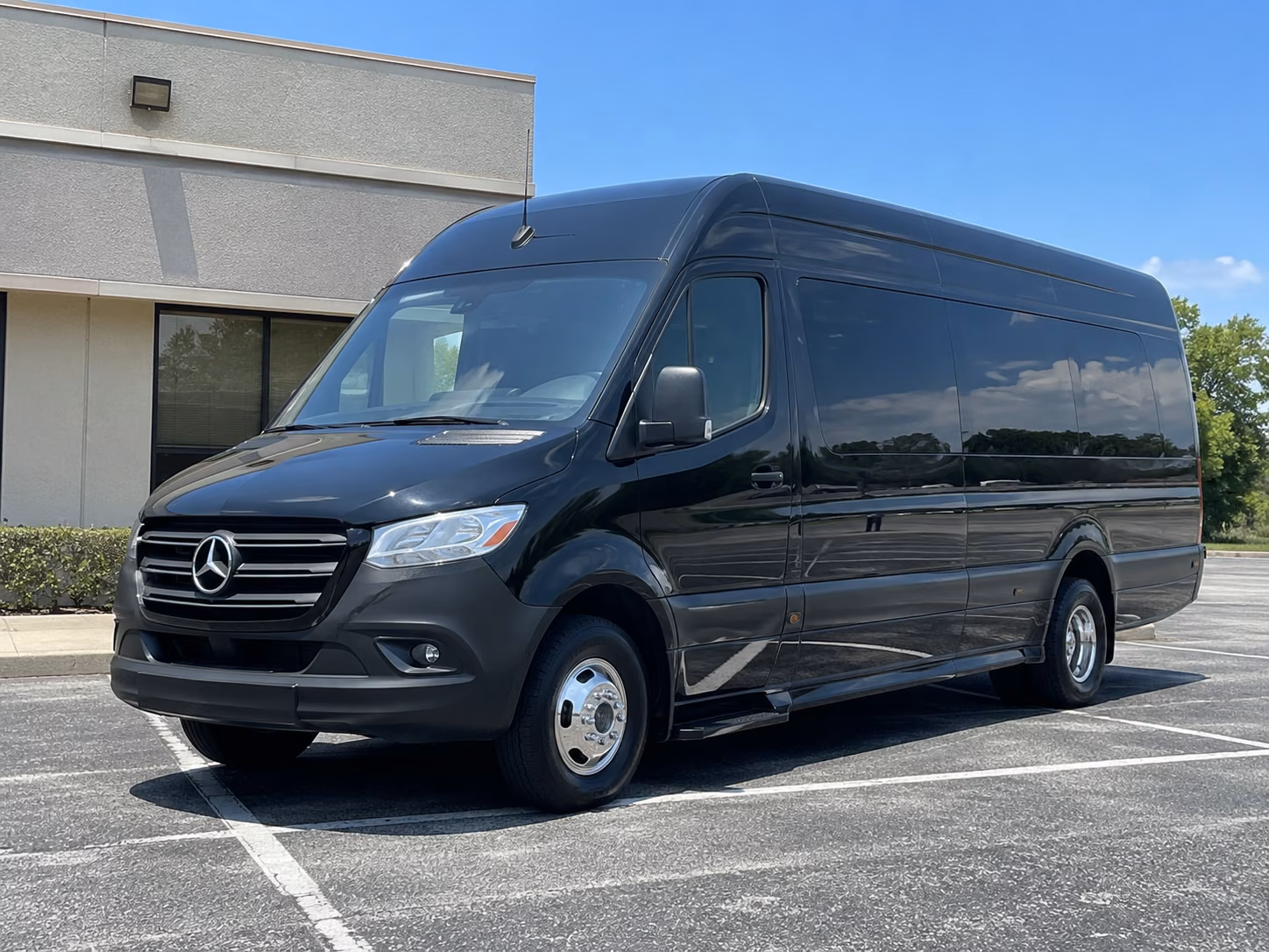hotel shuttles for conferences and business travel