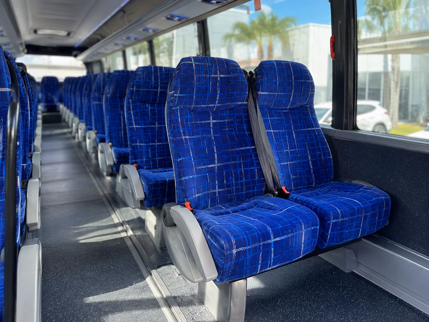 private charter buses for layovers in peoria